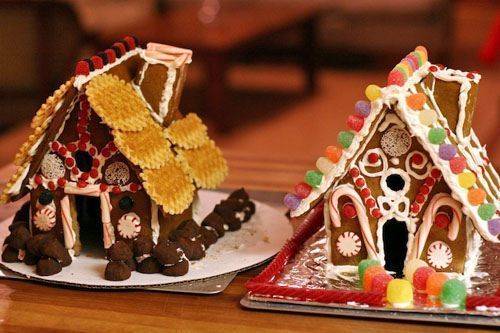 Cách làm bánh hình ngôi nhà tuyệt đẹp cho tiệc Giáng Sinh