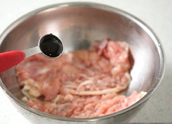 Cách làm thịt đùi gà chiên mới lạ đưa cơm