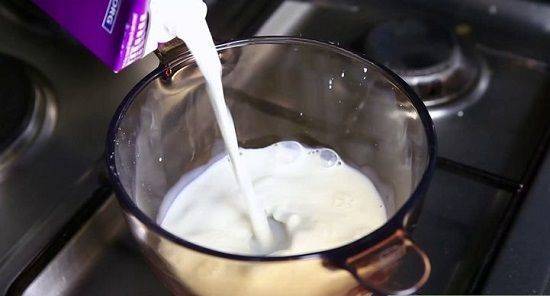 Cách làm hoa quả dầm bột sữa thơm ngon