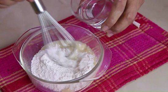 Cách làm hoa quả dầm bột sữa thơm ngon