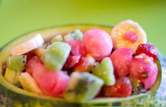 Cách làm salad trái cây mùa hè ngon tuyệt