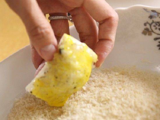 Cách làm bánh mì với tôm chiên xù