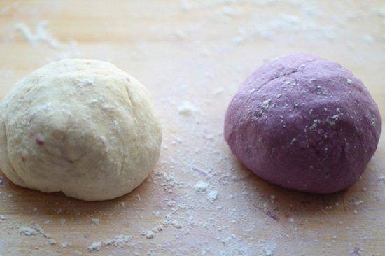 Cách làm bánh bao khoai lang tím hai màu đẹp mắt