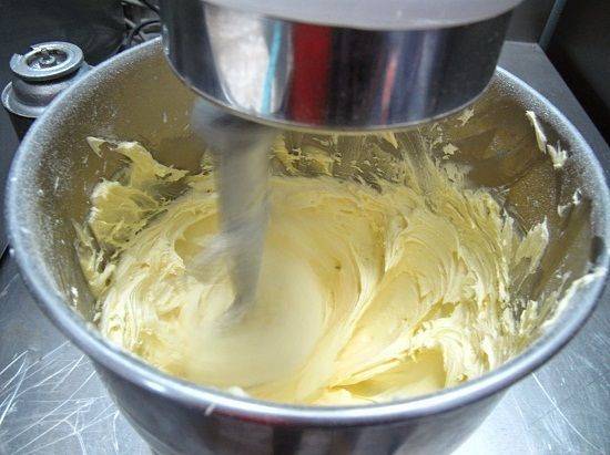 Cách làm bánh kem sữa tươi ngon tuyệt