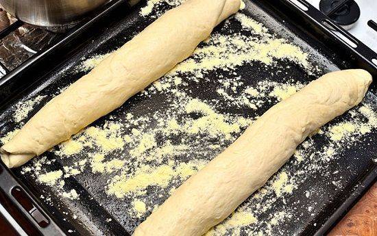 Cách làm bánh mì que trứ danh của nước Pháp