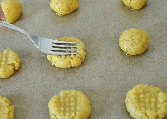 Cách làm bánh quy bơ đậu phộng giòn tan hấp dẫn