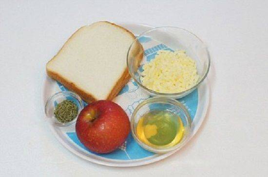 Cách làm bánh mỳ sandwich táo thơm ngon