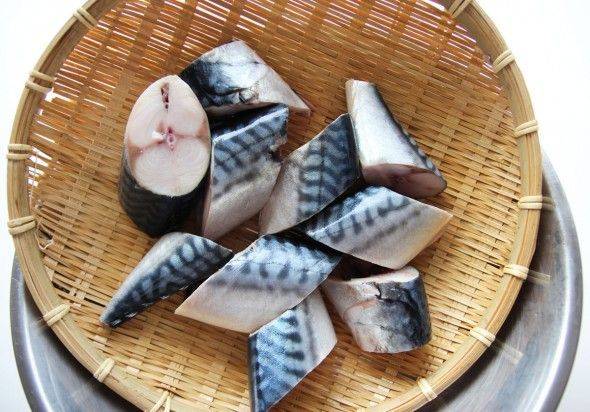 Cách làm cá thu kho củ cải cay cay kiểu Hàn