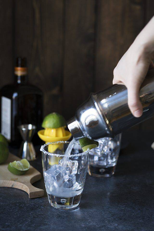 Cách làm cocktail Magarita cổ điển