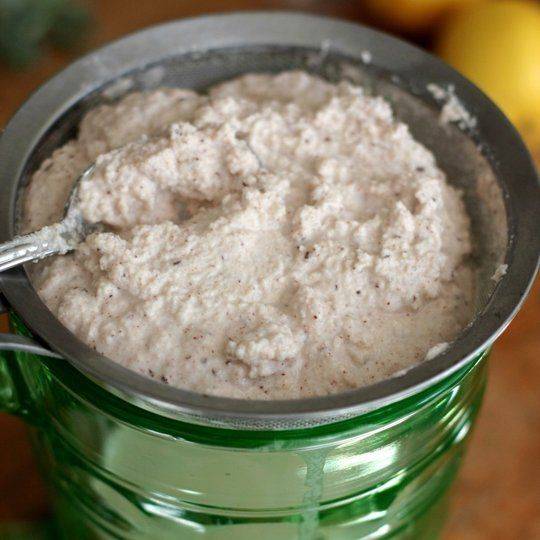 Cách làm sữa gạo Horchata giải khát ngày hè
