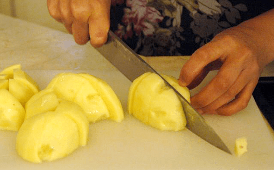 Cách làm sườn lợn om rau củ kiểu Hàn