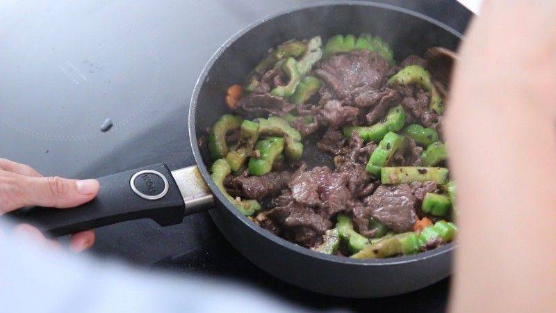 Cách làm thịt bò xào mướp đắng ngon cơm cho cả gia đình
