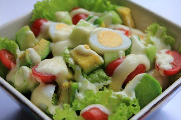 Cách làm salad trái bơ dịu mát giải nhiệt