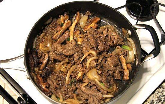 Cách làm thịt bò thăn ướp xào kiểu Hàn