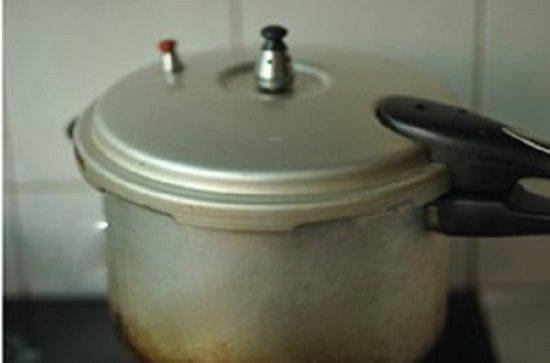 Hướng dẫn nấu món thịt bò hầm nấm đơn giản đậm đà
