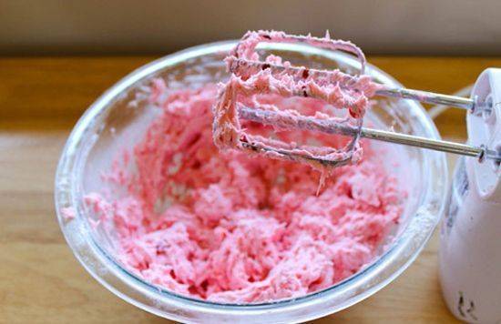 Cách làm bánh cupcake dâu