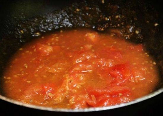 Làm sao nấu món cá ngừ sốt cà chua đậm đà