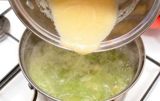 Cách làm soup kem bông cải xanh giải nhiệt cơ thể