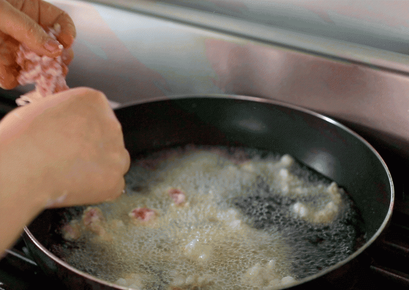 Cách làm thịt chiên chua ngọt Hàn Quốc cực ngon cơm
