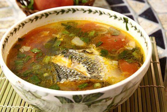 Canh cá nấu chua dễ ăn mát ruột