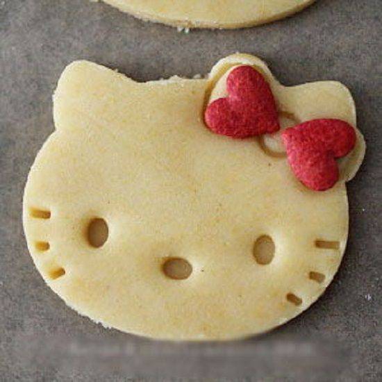 Cách làm bánh quy Hello Kitty đáng yêu