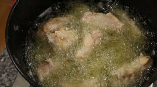 Cách làm món cánh gà chiên đậu phộng giòn tan ngon miệng