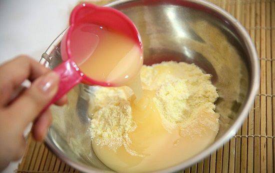 Cách làm kẹo sữa dẻo cho giáng sinh ấm áp
