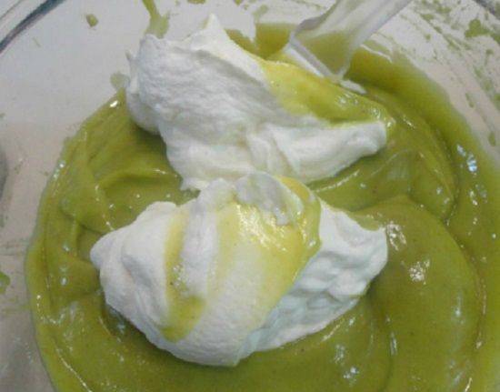 Cách làm món kem bơ thơm ngon đơn giản tại nhà
