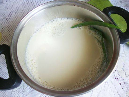 Cách làm sữa đậu nành hạnh nhân