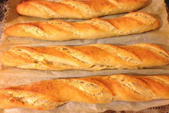 Cách làm bánh mì Pháp Baguette ngon như ngoài hàng