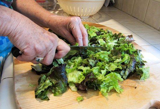 Cách làm salad rau củ hỗn hợp tươi mát bổ dưỡng mùa hè