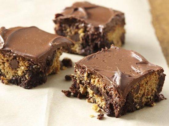 Cách làm bánh Brownies hạnh nhân chocolate độc đáo