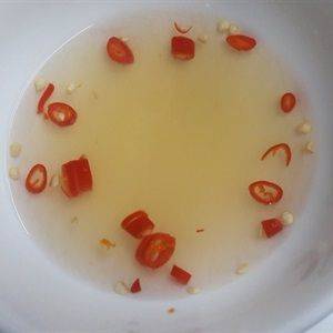 Salad cà chua bi trộn cay