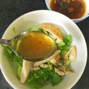 Gỏi gà nướng Thái Lan