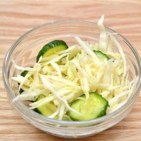 Salad bắp cải trộn dưa leo