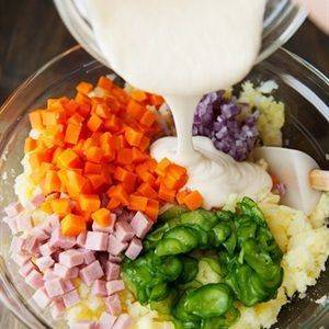 Salad khoai tây dưa leo cà rốt