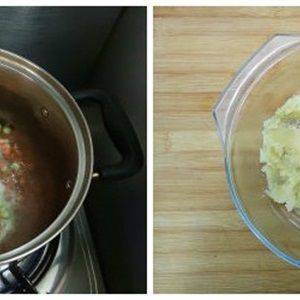 Cho khoai tây bóc vỏ vào tô nghiền nhuyễn