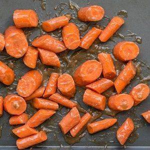 Cà rốt nướng sốt miso
