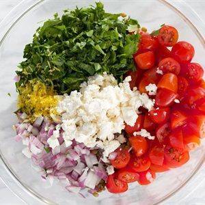 Salad đậu lăng cà chua