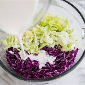 Salad bắp cải nước cốt dừa