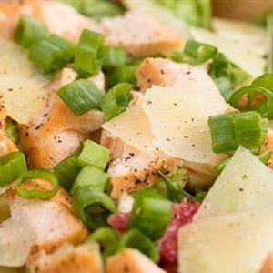 Salad cá ngừ rau quả