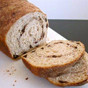 Bánh mì nướng nho đường nâu