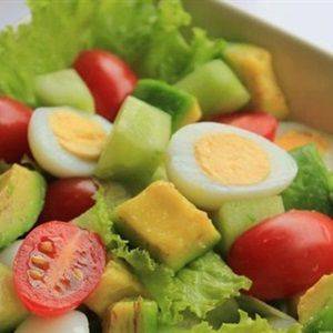 Salad bơ trứng