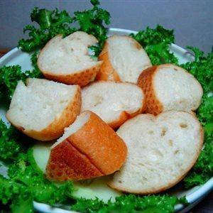 Salad bánh mì gà