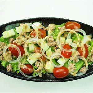 Salad cá ngừ trộn sốt Kewpie