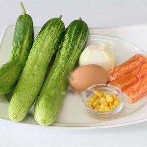 Salad dưa leo rắc trứng