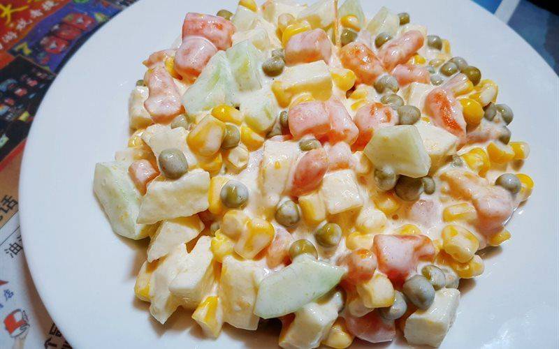Salad Nga với táo - món ăn vừa lạ vừa quen