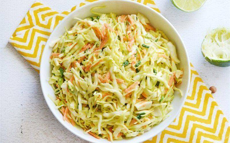 Salad bắp cải trộn sốt mayonnaise – Món thanh mát cho ngày hanh khô