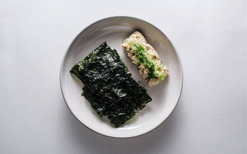 Salad cá ngừ tương miso