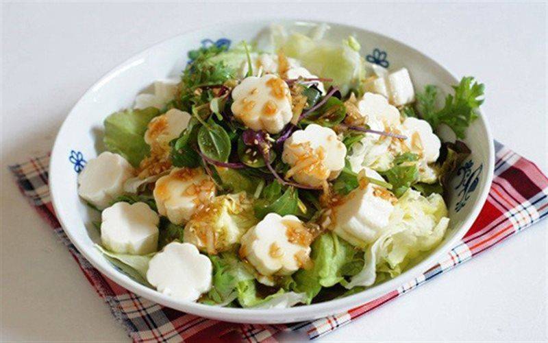Salad đậu hũ hình hoa